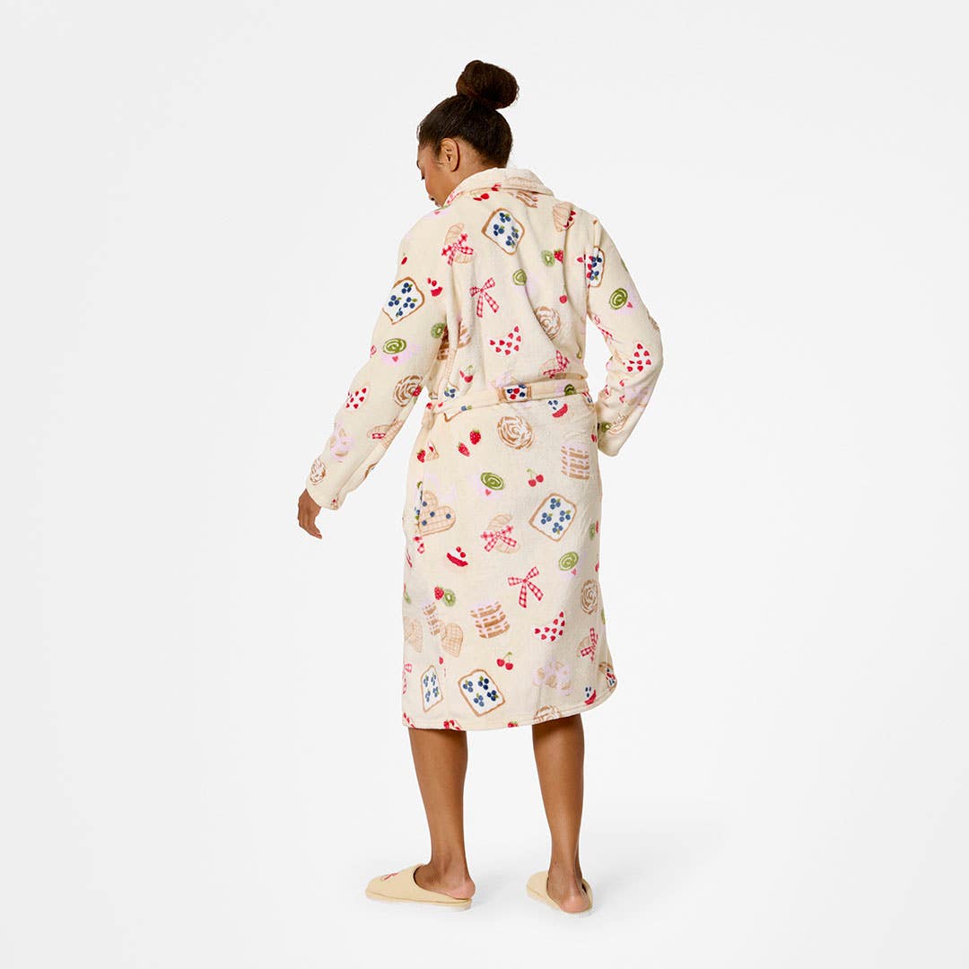 https://s3-ap-southeast-2.amazonaws.com/fusionfactory.commerceconnect.bbnt.production/pim_media/000/210/857/M_F_W26_Pastry-Club-Printed-Plush-robe_LRG_Pastry-Club_26915701_V2_SI.jpg?1773121450