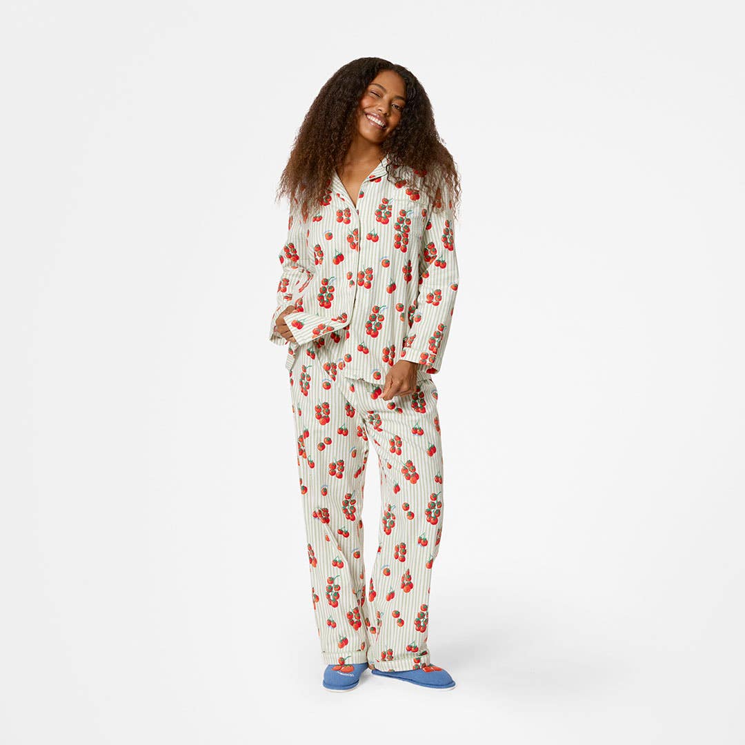https://s3-ap-southeast-2.amazonaws.com/fusionfactory.commerceconnect.bbnt.production/pim_media/000/208/401/M_F_W26_Pomodoro-Flannel-PJs_LRG_Green-Red_26831801_SI.jpg?1770612855