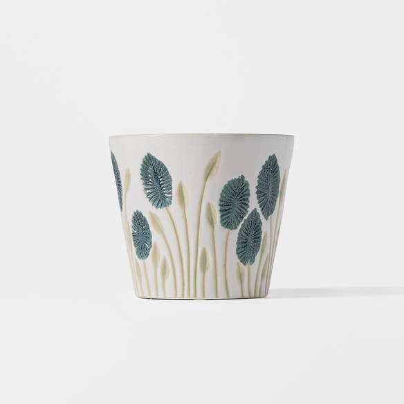 https://s3-ap-southeast-2.amazonaws.com/fusionfactory.commerceconnect.bbnt.production/pim_media/000/205/979/M_F_W26_Selene-Ceramic-Planter-Lrg_Blue-Multi_26903201_SI.jpg?1767068799