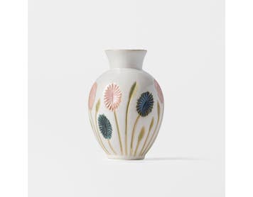 https://s3-ap-southeast-2.amazonaws.com/fusionfactory.commerceconnect.bbnt.production/pim_media/000/205/982/M_F_W26_Selene-Ceramic-Vase_Pink-Multi_26903001_SI.jpg?1767068976