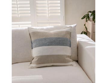 https://s3-ap-southeast-2.amazonaws.com/fusionfactory.commerceconnect.bbnt.production/pim_media/000/211/727/M_F_W26_Studio_LS_Cushion-Everett_Chunky_Stripe_SI.jpg?1774323626