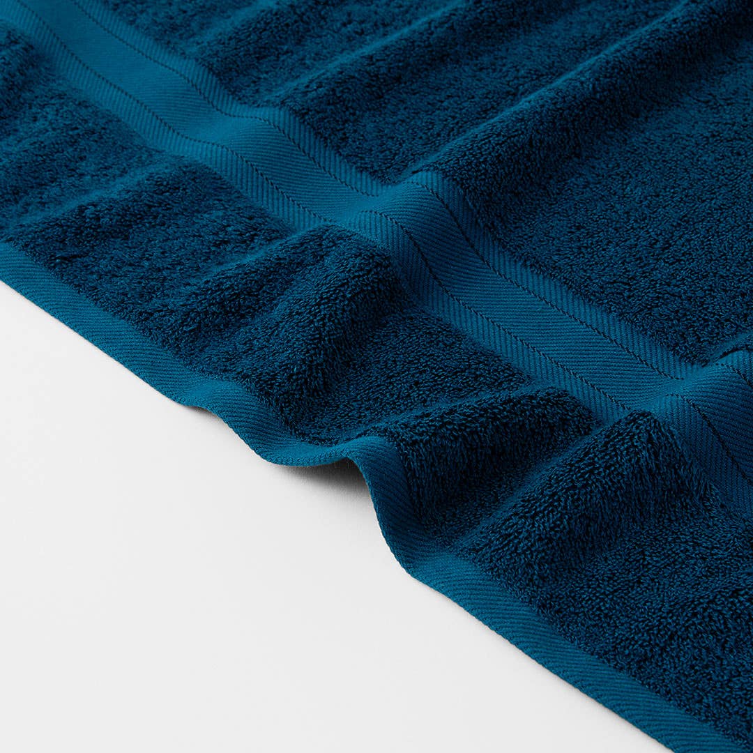 https://s3-ap-southeast-2.amazonaws.com/fusionfactory.commerceconnect.bbnt.production/pim_media/000/211/338/M_F_W26_Sulu-Bamboo-BT-BS-HT-FW_Midnight-Teal_13261732_Detail_SI.jpg?1773638539