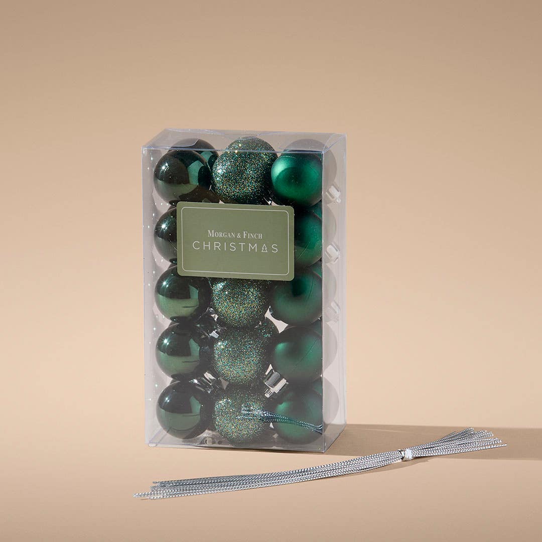 https://s3-ap-southeast-2.amazonaws.com/fusionfactory.commerceconnect.bbnt.production/pim_media/000/218/075/M_F_Xmas-26-27_HT_BOXEDBALLS_Boxed-Baubles-30mm-x-30_Forest_27087301_PKG_SI.jpg?1785114302
