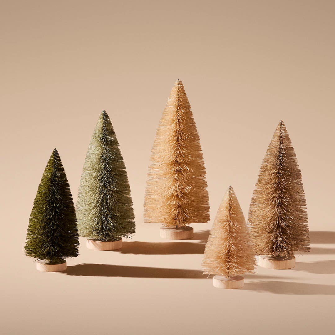 https://s3-ap-southeast-2.amazonaws.com/fusionfactory.commerceconnect.bbnt.production/pim_media/000/222/194/M_F_Xmas-26-27_HT_Decs_Set_Bristle-Tree-S5-Ivory-Natural_21531301_SI.jpg?1789359902