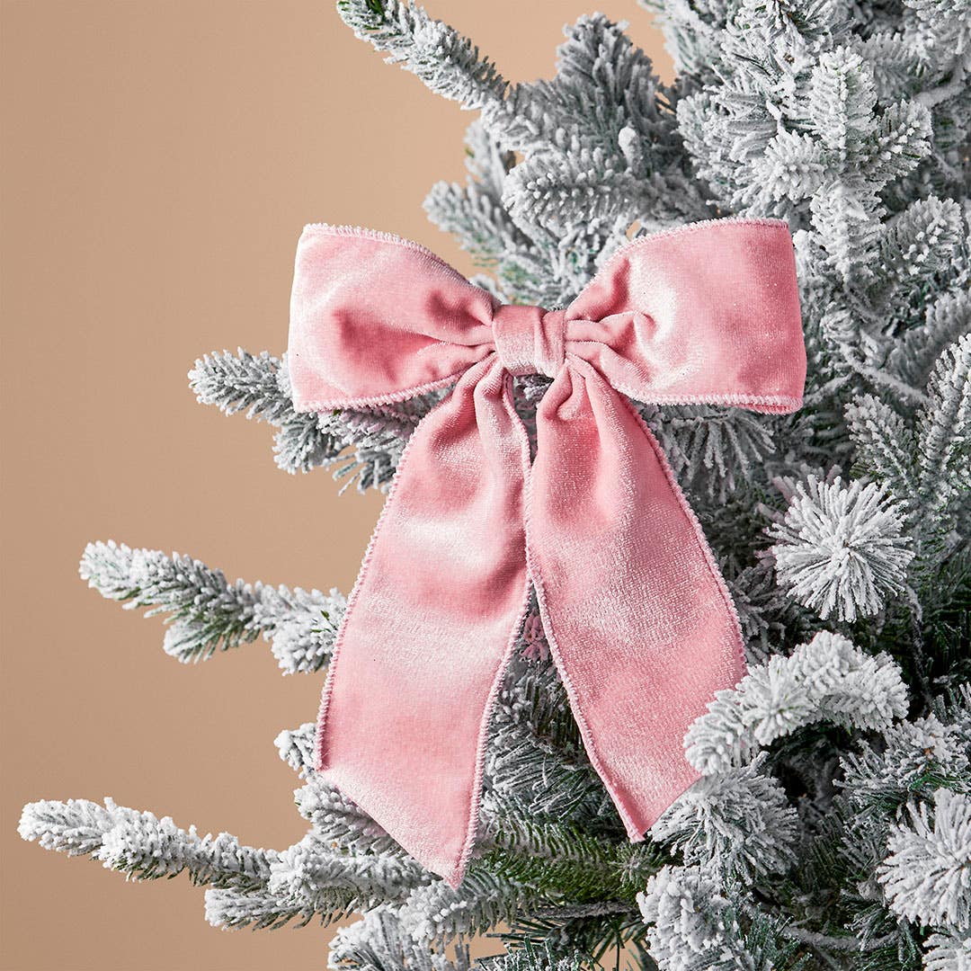 https://s3-ap-southeast-2.amazonaws.com/fusionfactory.commerceconnect.bbnt.production/pim_media/000/214/567/M_F_Xmas-26-27_LM_DECS_Lrg-Velvet-Bow-Clip_27051901_SI.jpg?1781488600