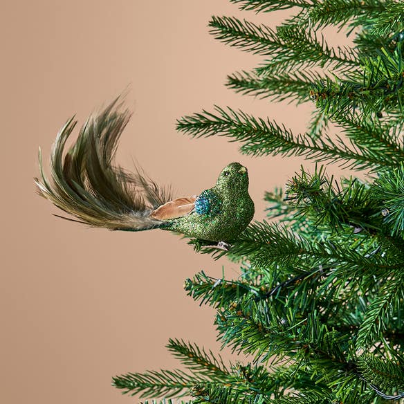 https://s3-ap-southeast-2.amazonaws.com/fusionfactory.commerceconnect.bbnt.production/pim_media/000/214/596/M_F_Xmas-26-27_MR_DECS_Bird-on-Clip-w-Mixed-Feather-Tail-Green_22172301_SI.jpg?1781492330
