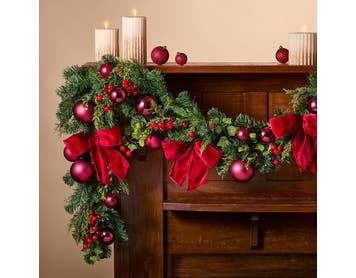 https://s3-ap-southeast-2.amazonaws.com/fusionfactory.commerceconnect.bbnt.production/pim_media/000/213/553/M_F_Xmas-26-27_MR_GARLAND_1.8m-Bauble-_-Velvet-Bow-Garland-Deep-Red_26275201_SCALE_SI.jpg?1779087352