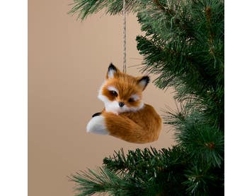 https://s3-ap-southeast-2.amazonaws.com/fusionfactory.commerceconnect.bbnt.production/pim_media/000/216/746/M_F_Xmas-26-27_S4_HT_DECS_Furry-Fox-Dec_27066401_SI.jpg?1783638212
