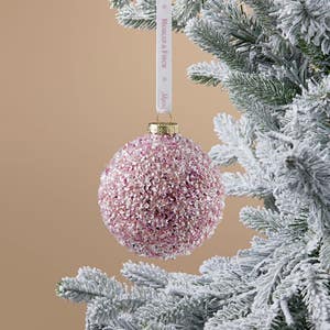 https://s3-ap-southeast-2.amazonaws.com/fusionfactory.commerceconnect.bbnt.production/pim_media/000/217/277/M_F_Xmas-26-27_S4_LM_DECS_Sequin-Glass-Ball_26260001_SI.jpg?1784076047