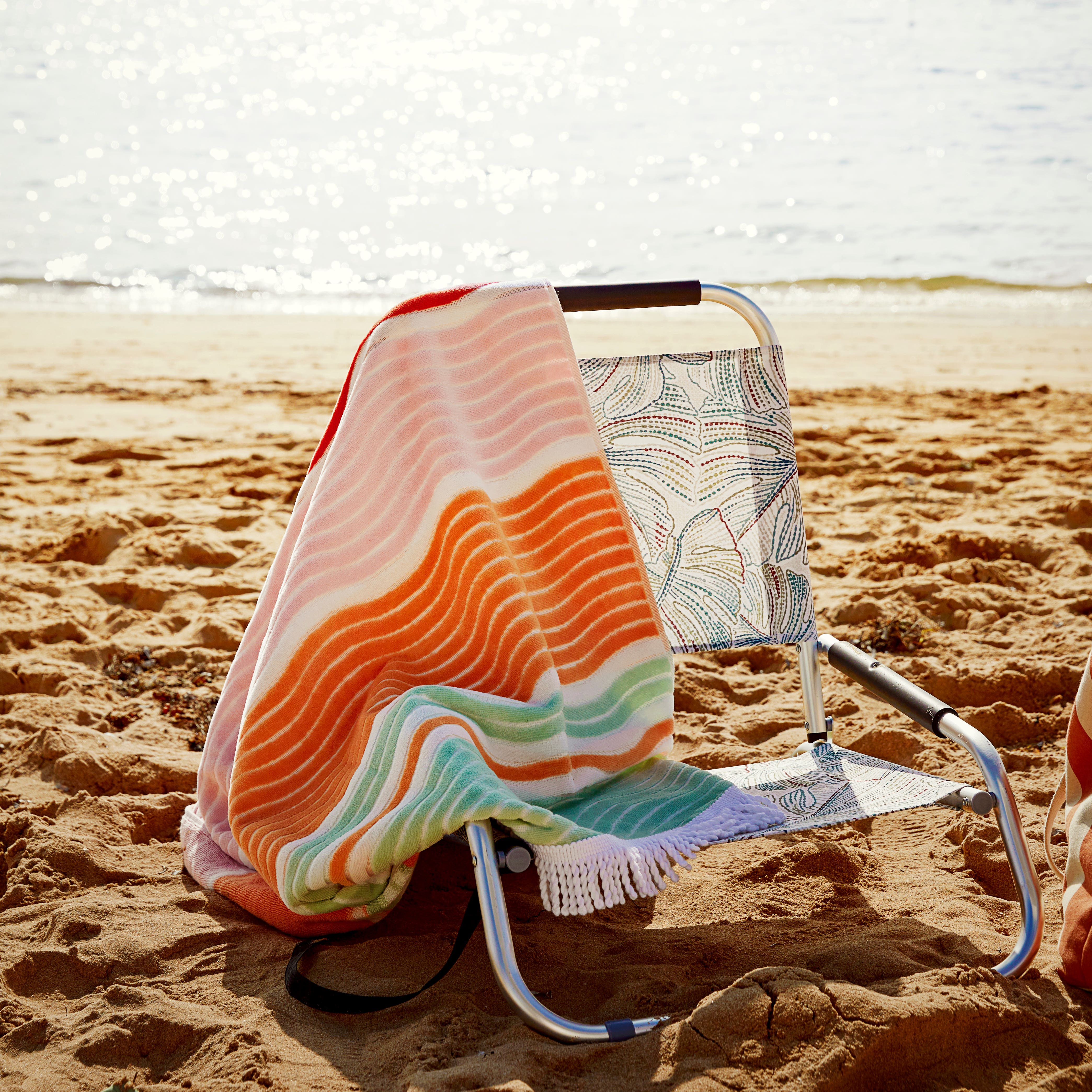 Bed bath and on sale table beach chairs