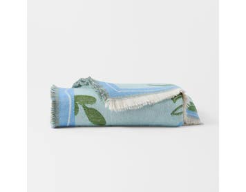 Lulu Birdy Knitted Throw